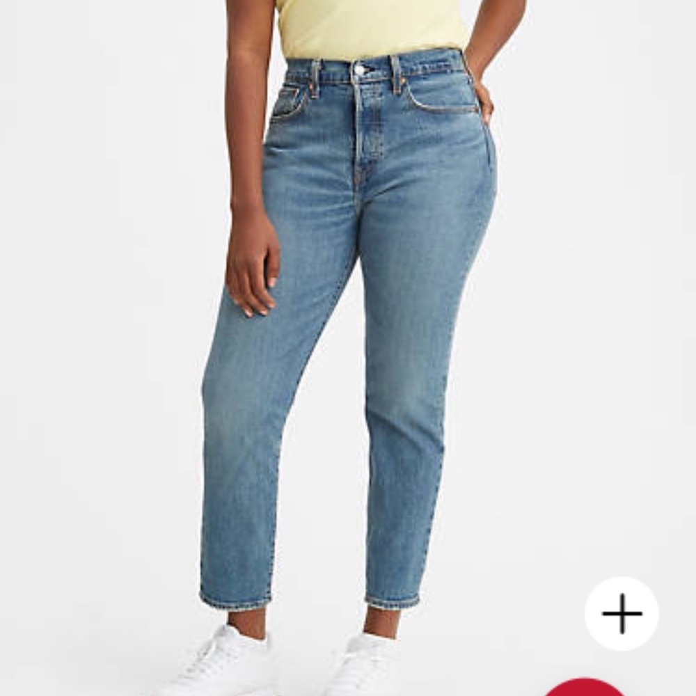 Levis Wedgie Ankle NWOT 26